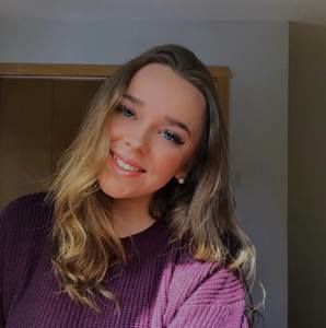 Meet your Posher, Maya